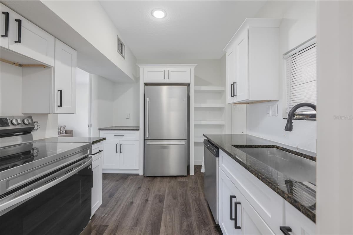 2278 MAINE STREET — photo 8 of 23