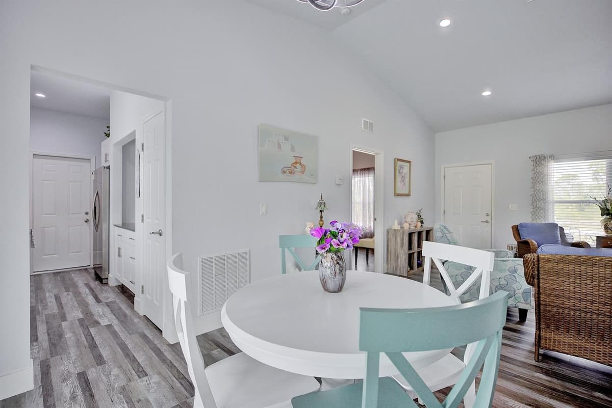 230 CANAL WAY — photo 3 of 14