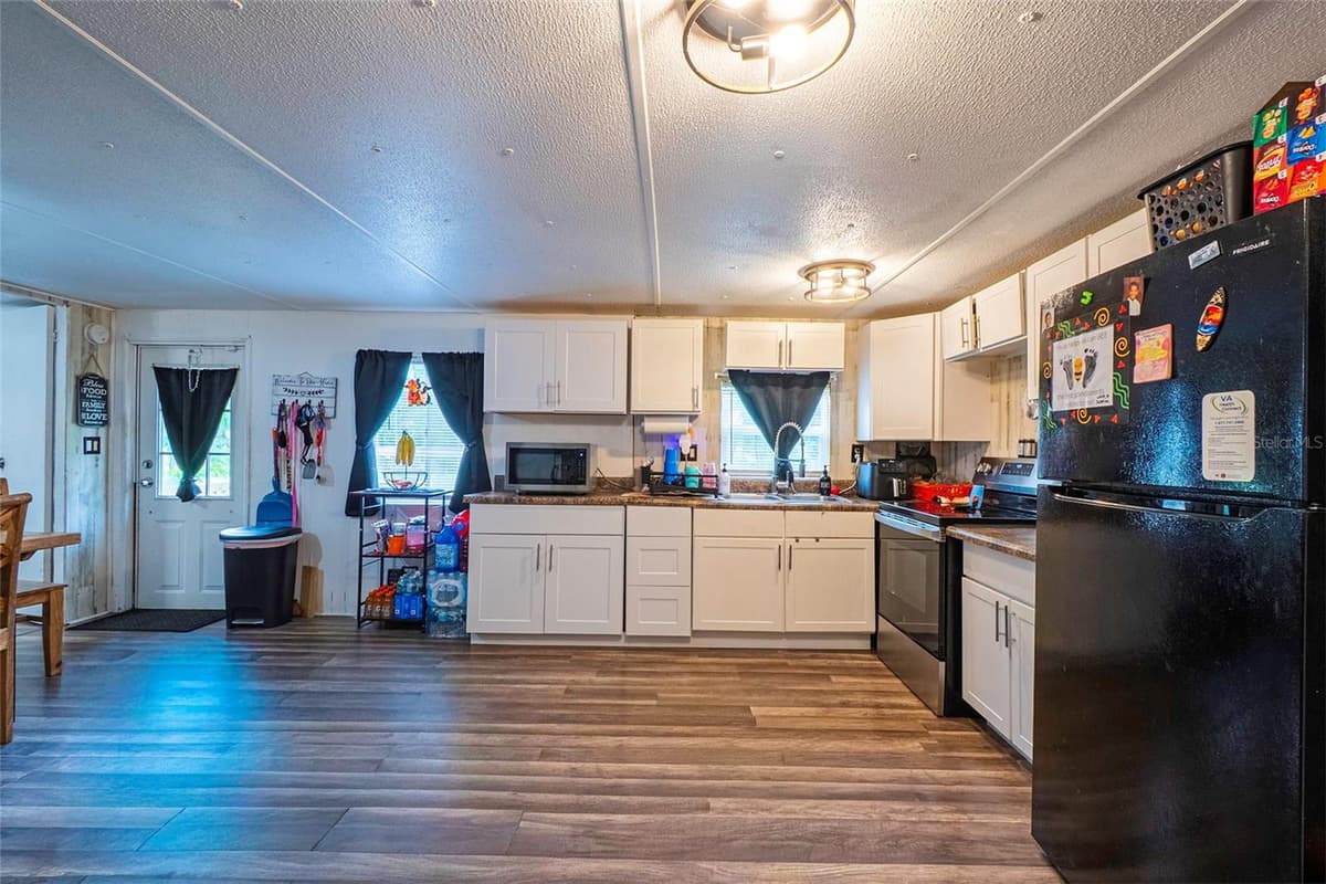 5108 FIELD STREET — photo 11 of 25