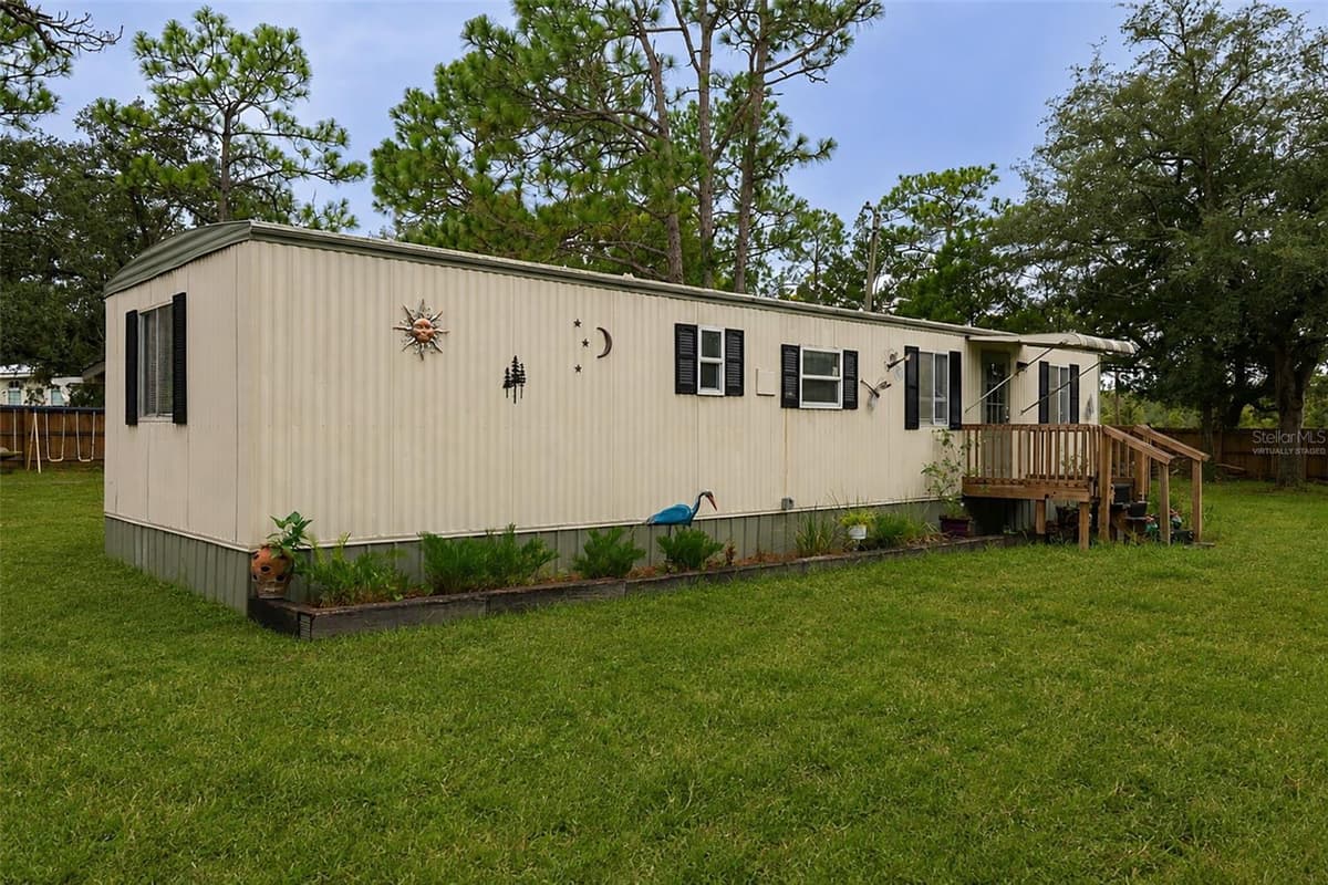 5108 FIELD STREET — photo 2 of 25