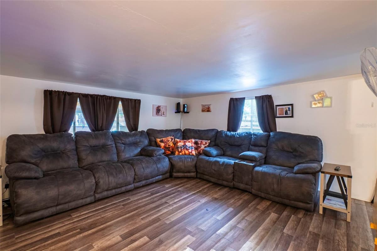 5108 FIELD STREET — photo 13 of 25