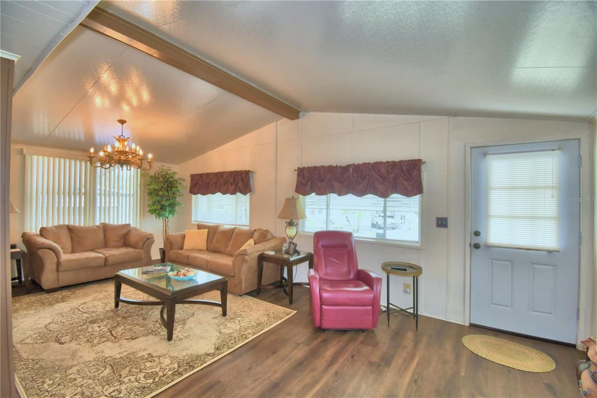 4234 ROLLING OAKS DRIVE — photo 7 of 76