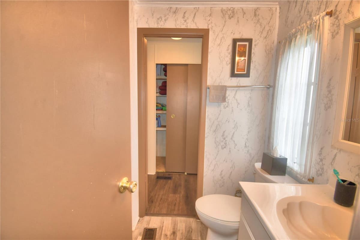 4234 ROLLING OAKS DRIVE — photo 41 of 76