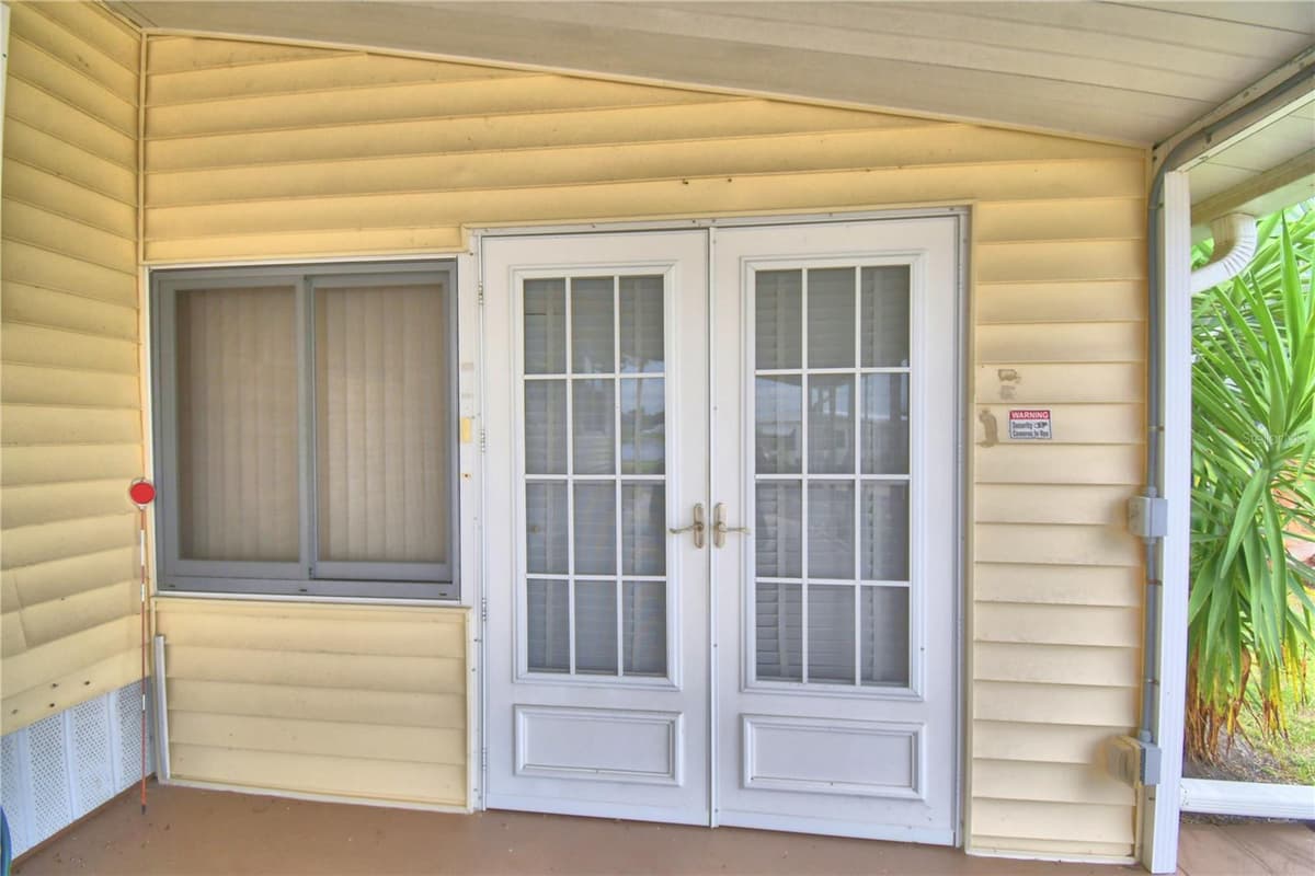 4234 ROLLING OAKS DRIVE — photo 4 of 76