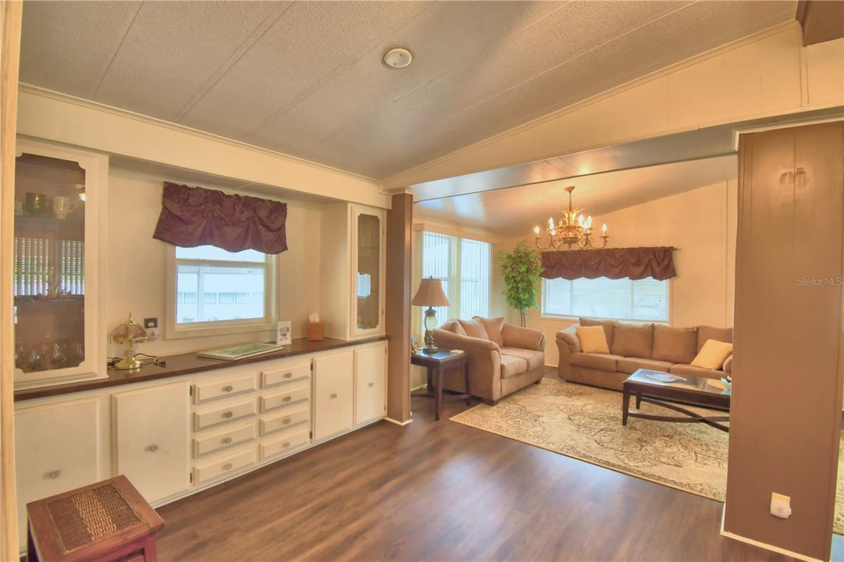 4234 ROLLING OAKS DRIVE — photo 15 of 76