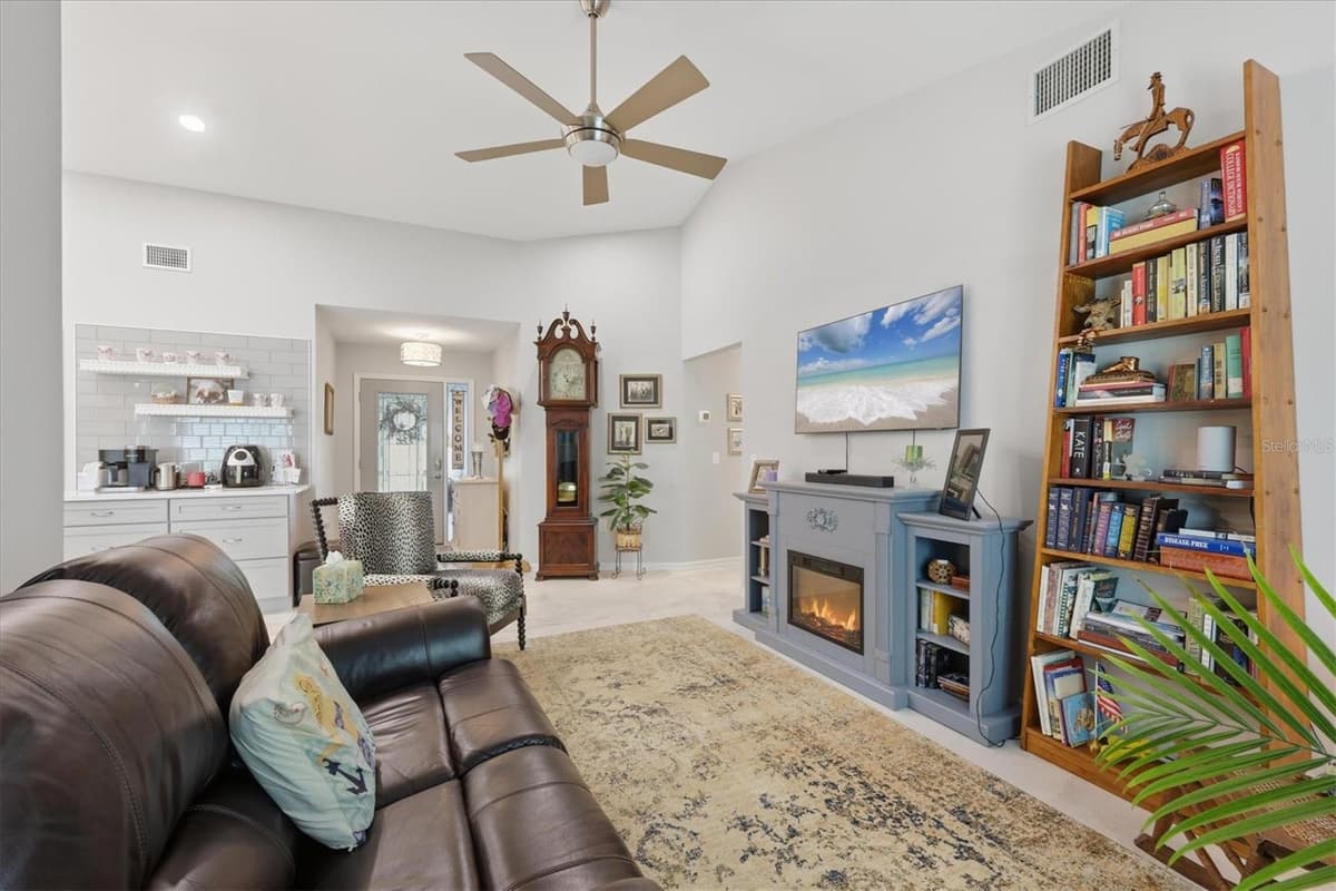 516 WEKIVA RIVER COURT — photo 9 of 39
