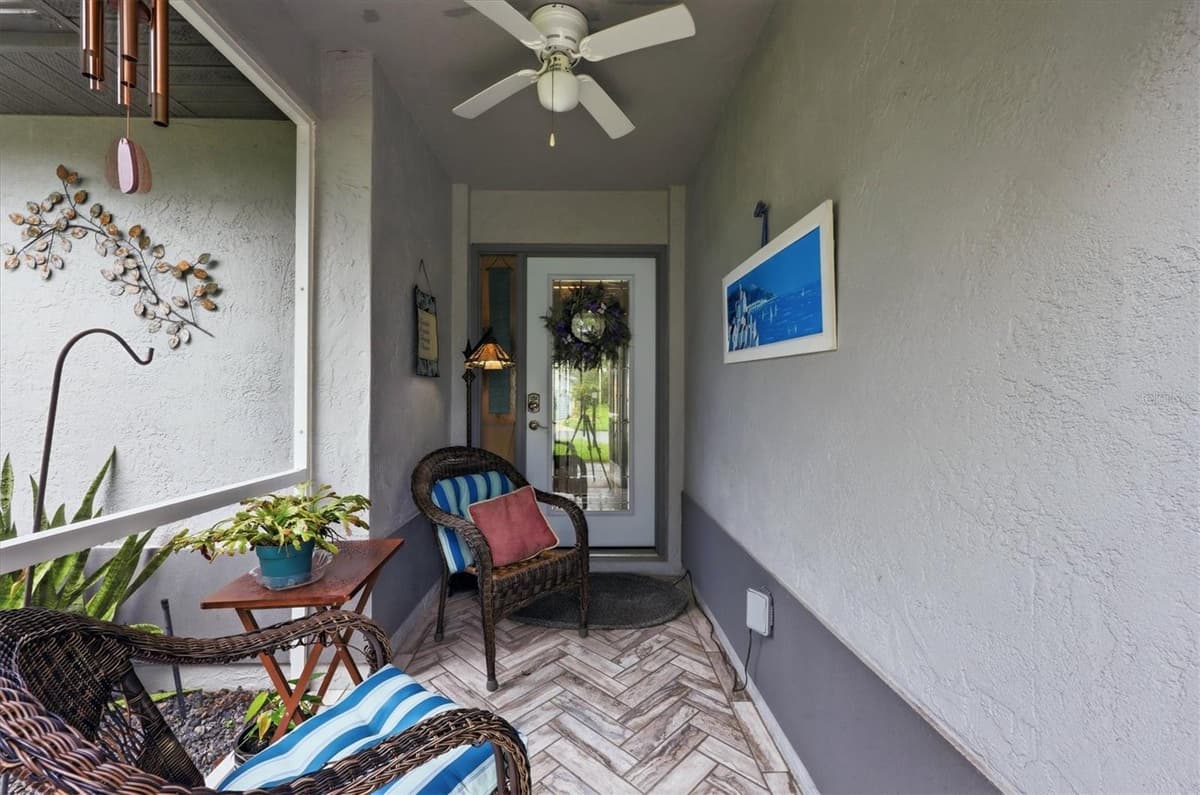 516 WEKIVA RIVER COURT — photo 4 of 39