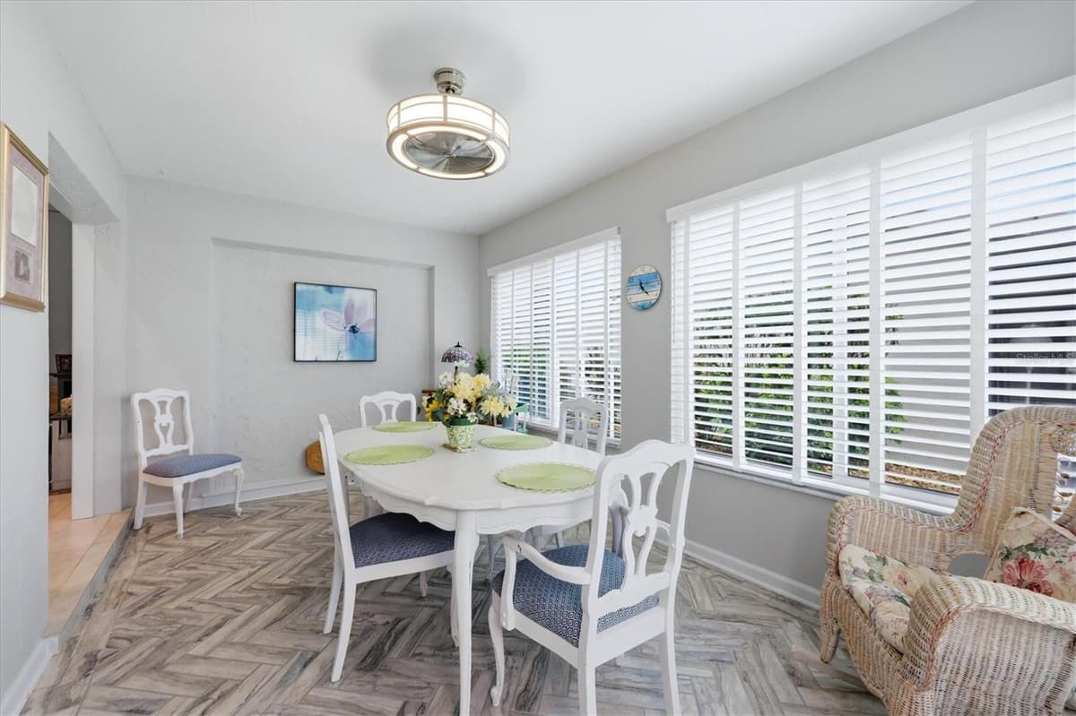 516 WEKIVA RIVER COURT — photo 17 of 39