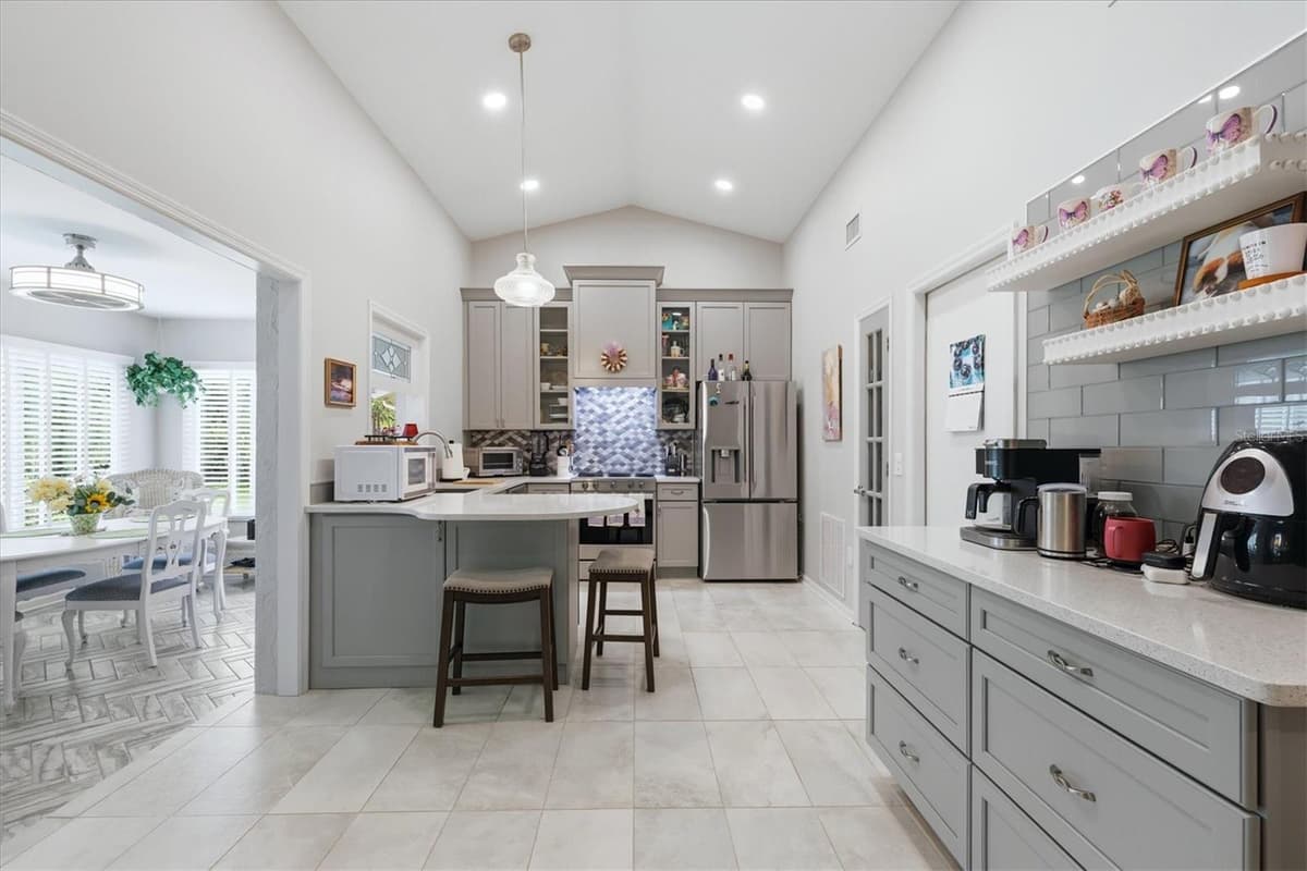 516 WEKIVA RIVER COURT — photo 11 of 39