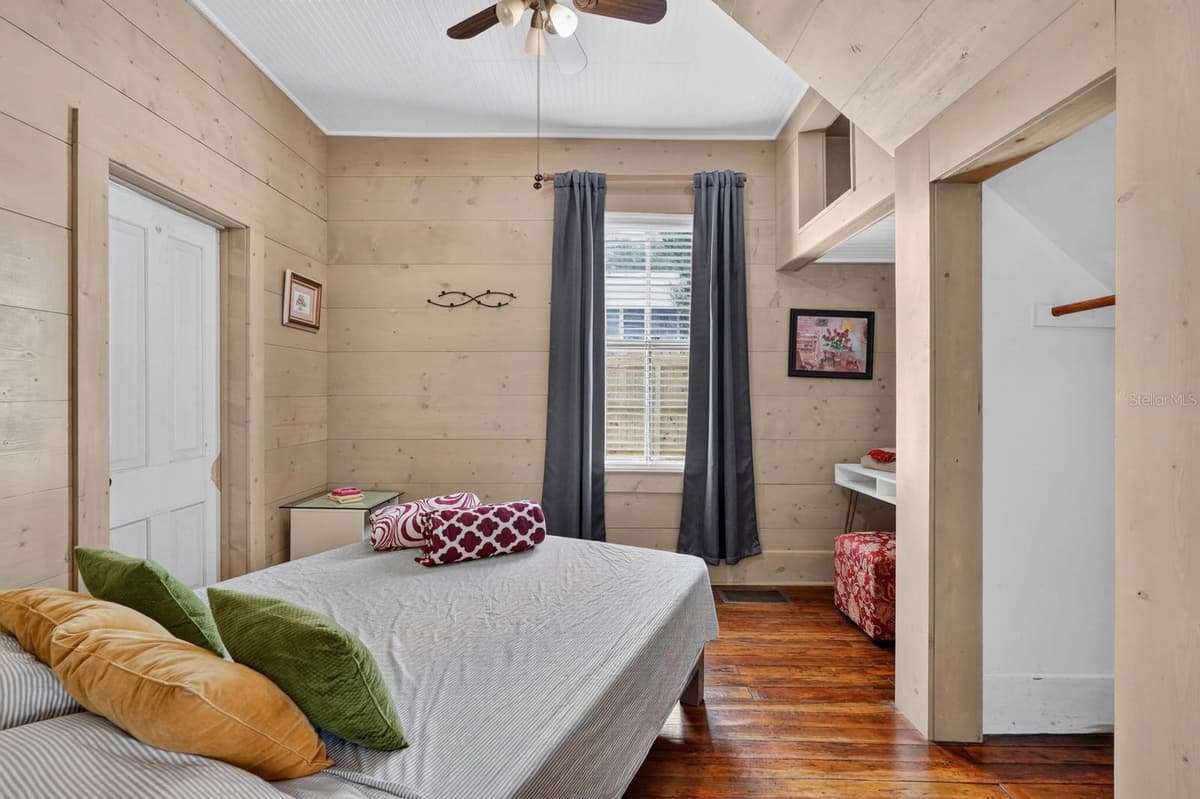 31 SANFORD STREET — photo 34 of 64