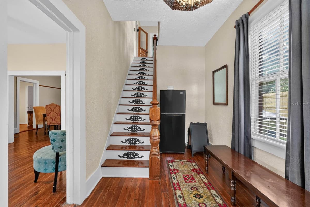 31 SANFORD STREET — photo 11 of 64