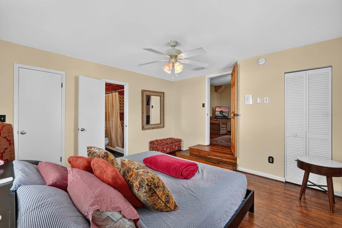 31 SANFORD STREET — photo 26 of 64