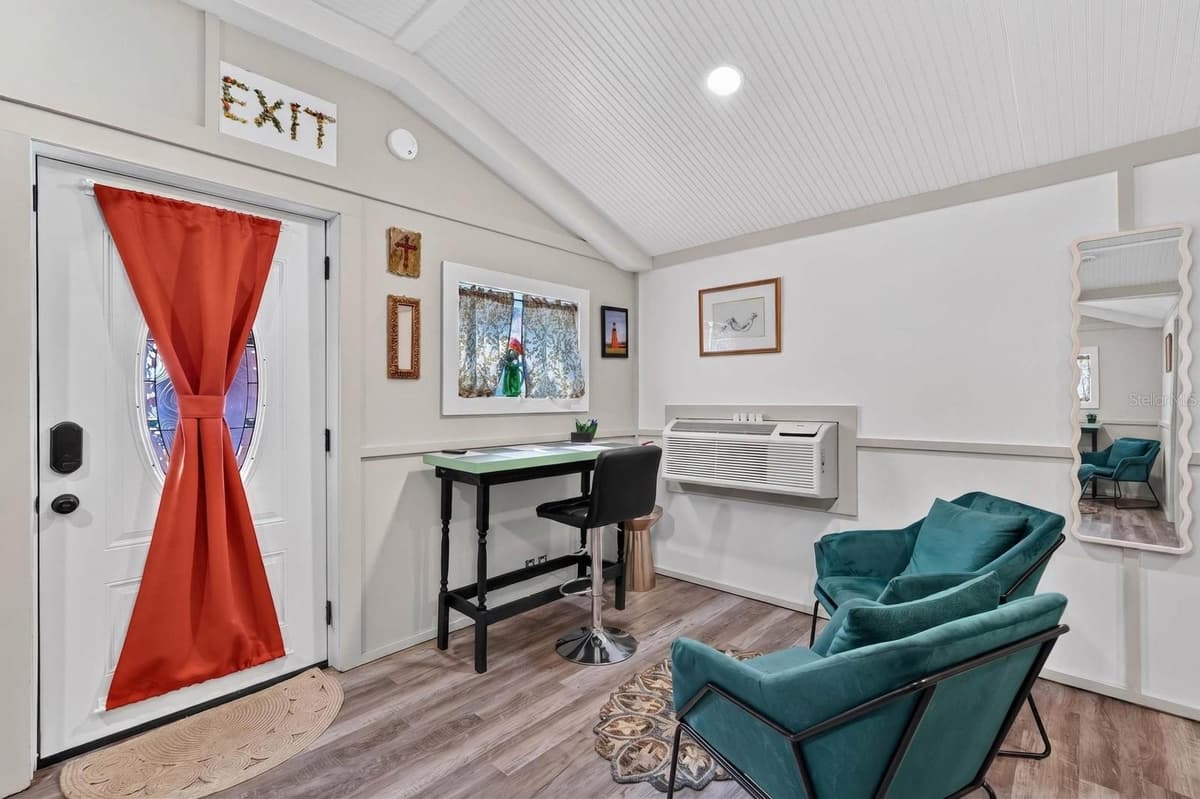 31 SANFORD STREET — photo 38 of 64
