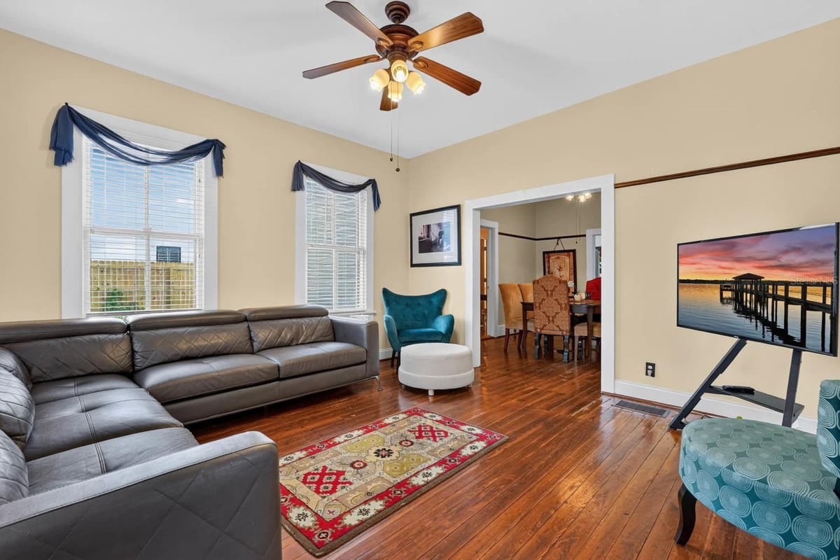31 SANFORD STREET — photo 15 of 64