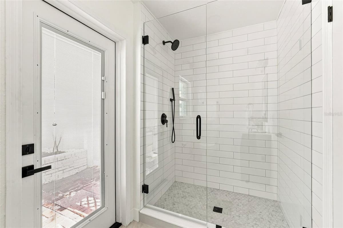 2804 LINTHICUM PLACE — photo 30 of 72