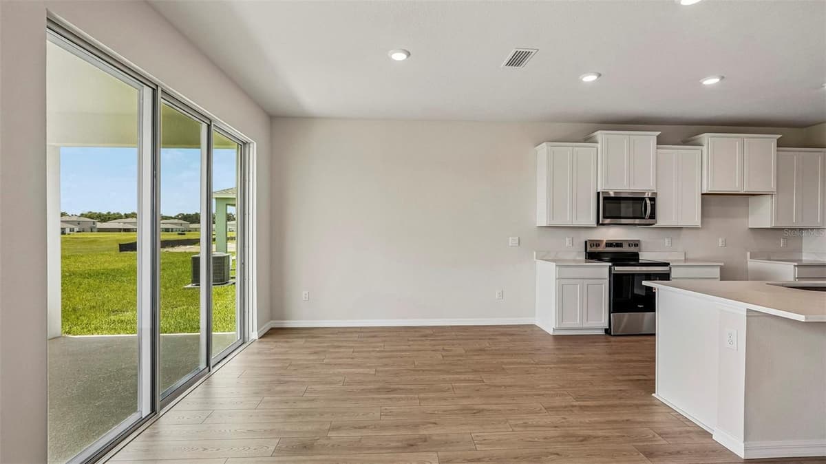10653 FERN HOLLOW RUN — photo 12 of 51