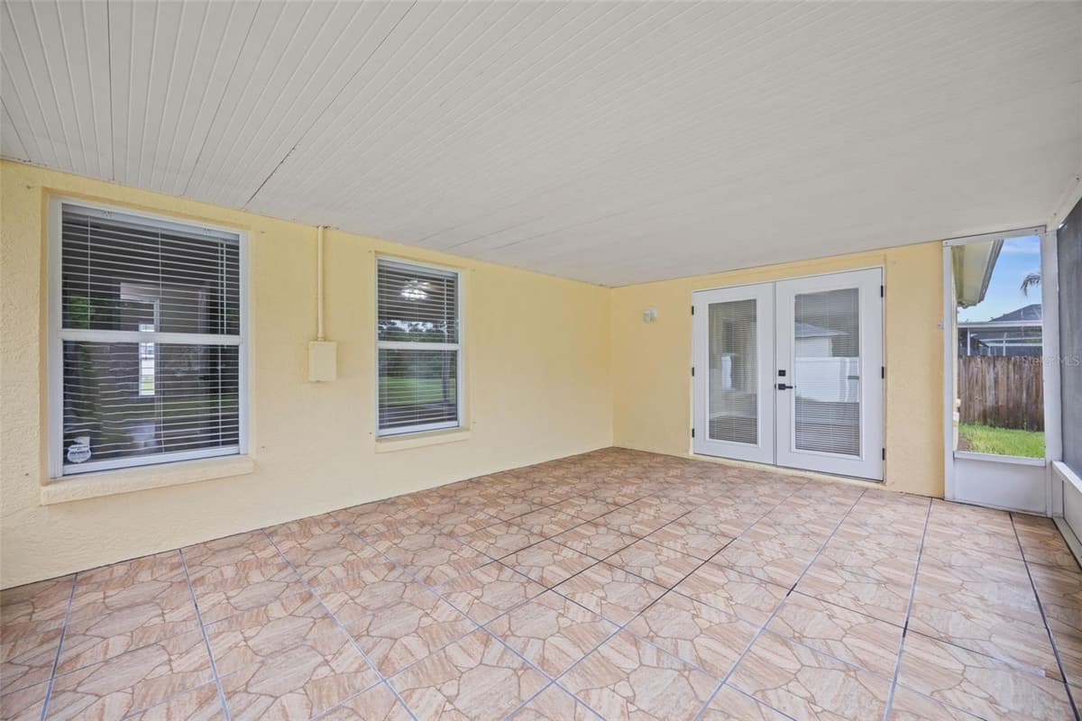 643 LAKEMONT DR — photo 26 of 43