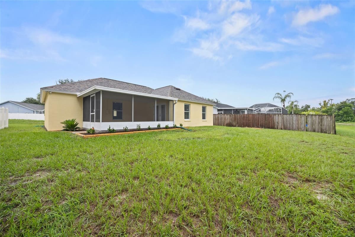 643 LAKEMONT DR — photo 35 of 43