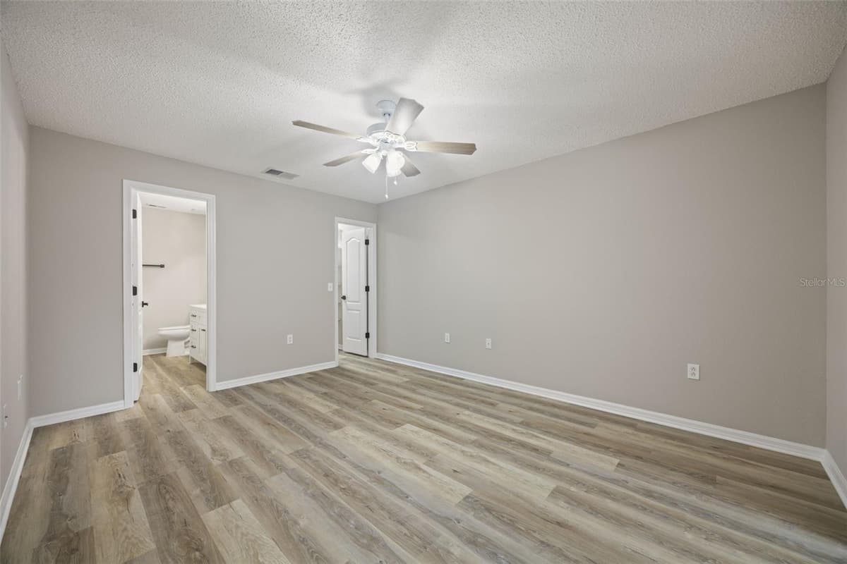 643 LAKEMONT DR — photo 27 of 43