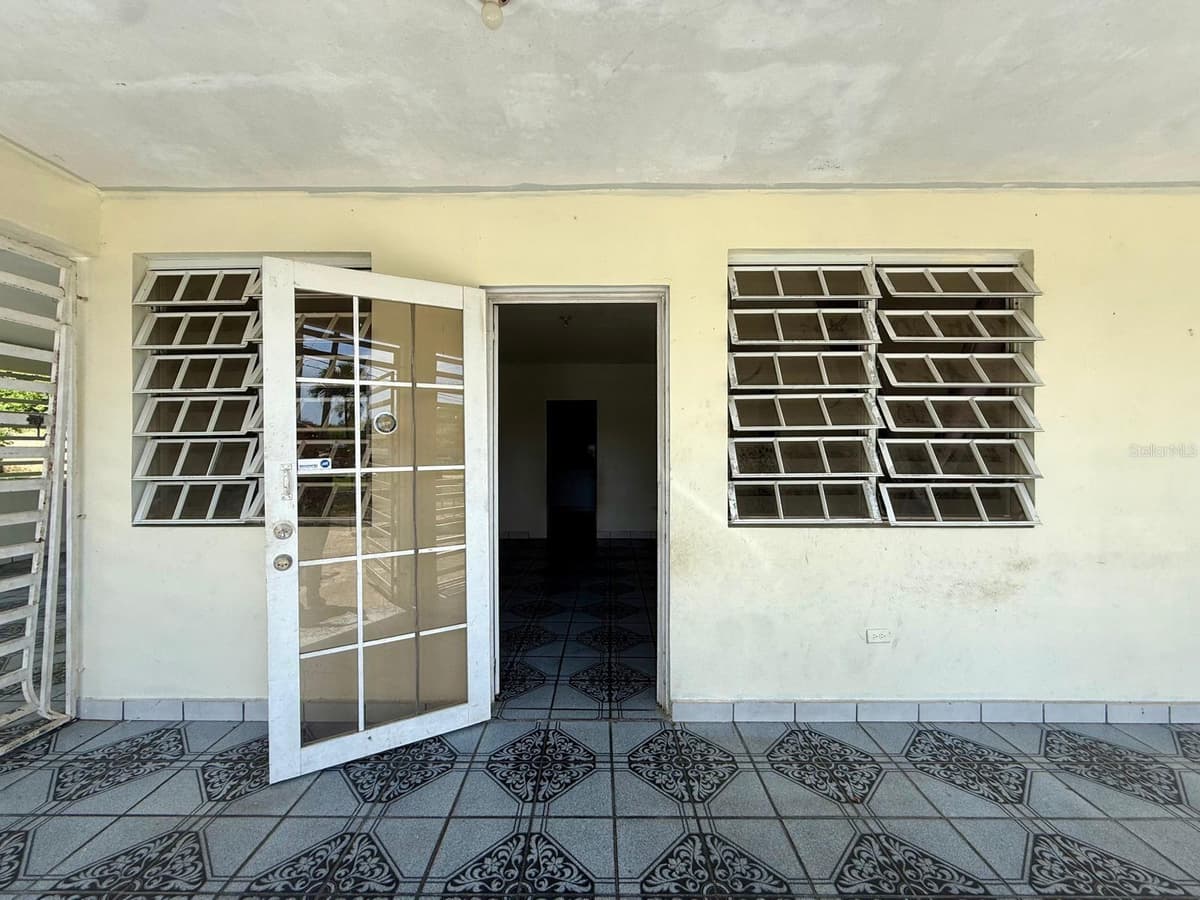 Carr 686 Km 0.2 CARR 686 KM 0.2 BO COTO NORTE SECTOR GUAYANEY — photo 11 of 14