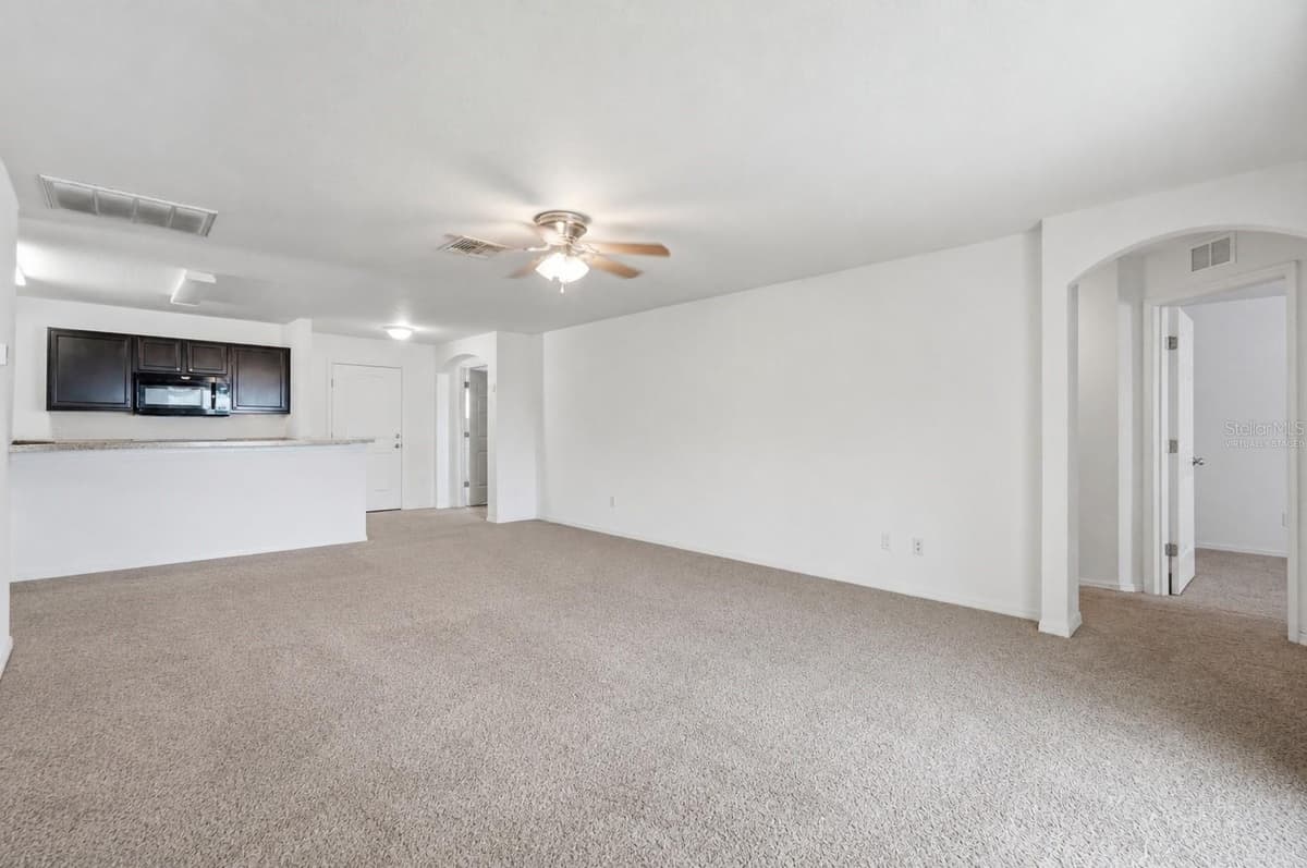 1603 ELLINGTON DRIVE — photo 11 of 33