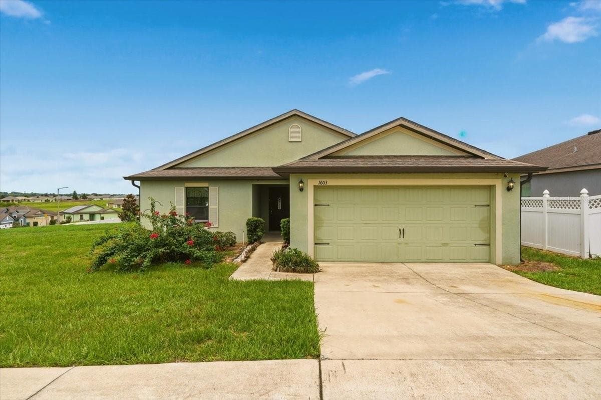 1603 ELLINGTON DRIVE — photo 1 of 33