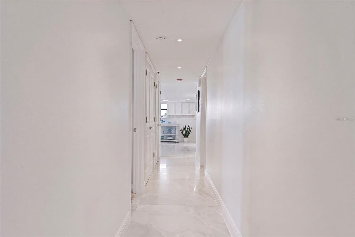 1660 GULF BOULEVARD — photo 45 of 94