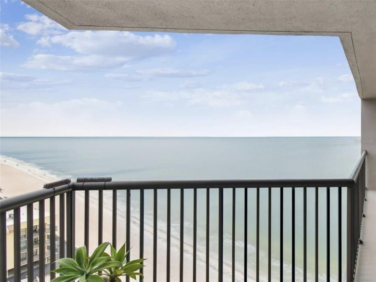 1660 GULF BOULEVARD — photo 52 of 94