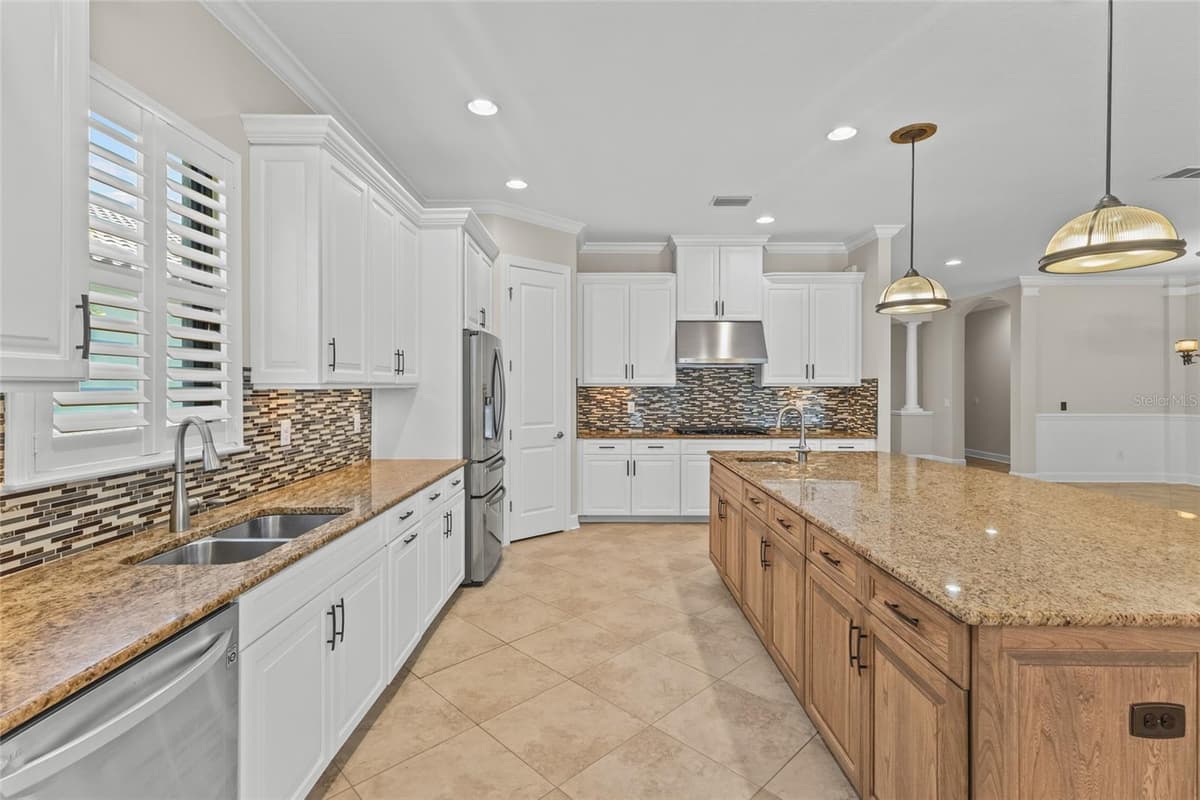 9913 WICKER PARK PLACE — photo 16 of 46