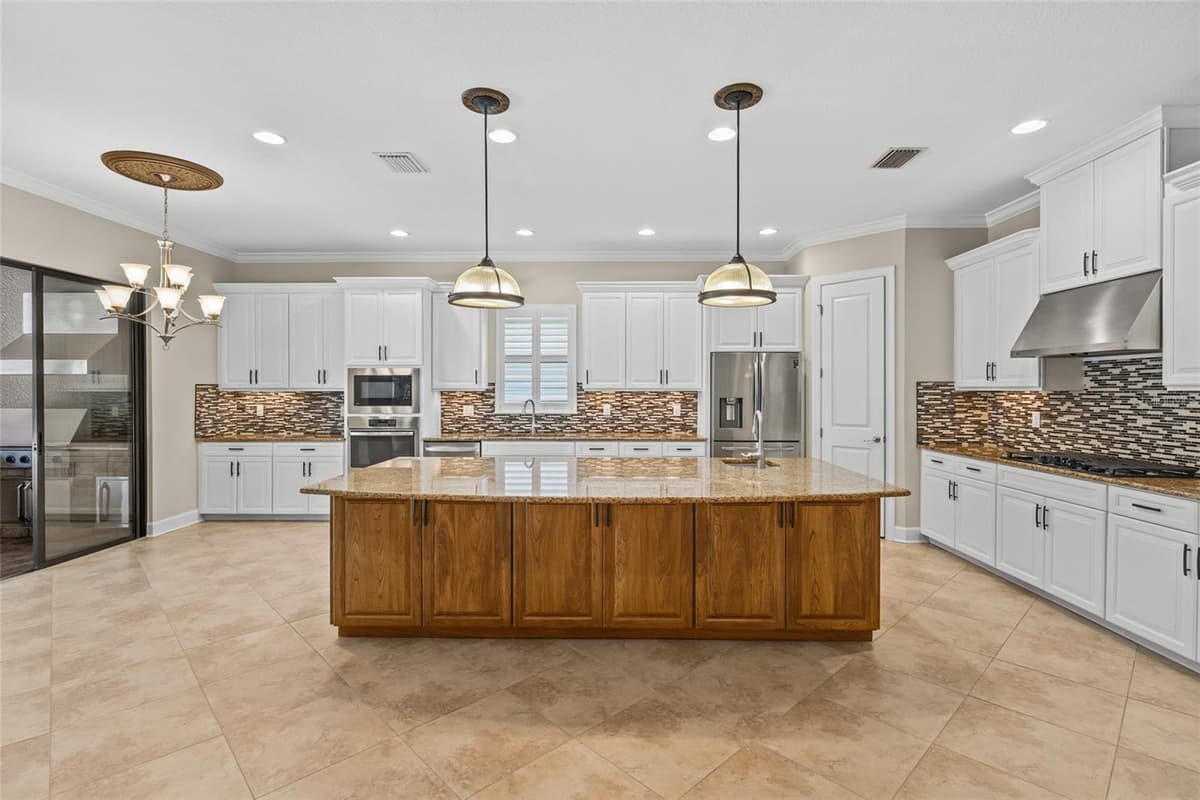 9913 WICKER PARK PLACE — photo 14 of 46