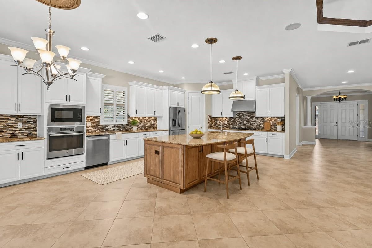9913 WICKER PARK PLACE — photo 11 of 46