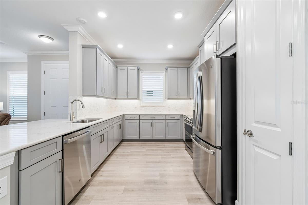 4618 ROSATTI ROAD — photo 10 of 100