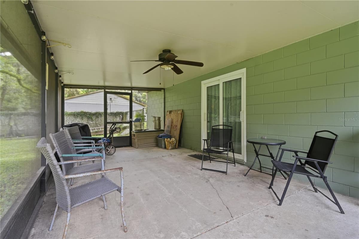 2120 TANGLEWOOD DRIVE — photo 29 of 43