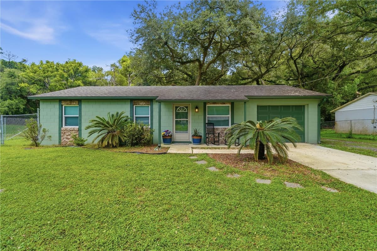 2120 TANGLEWOOD DRIVE — photo 1 of 43