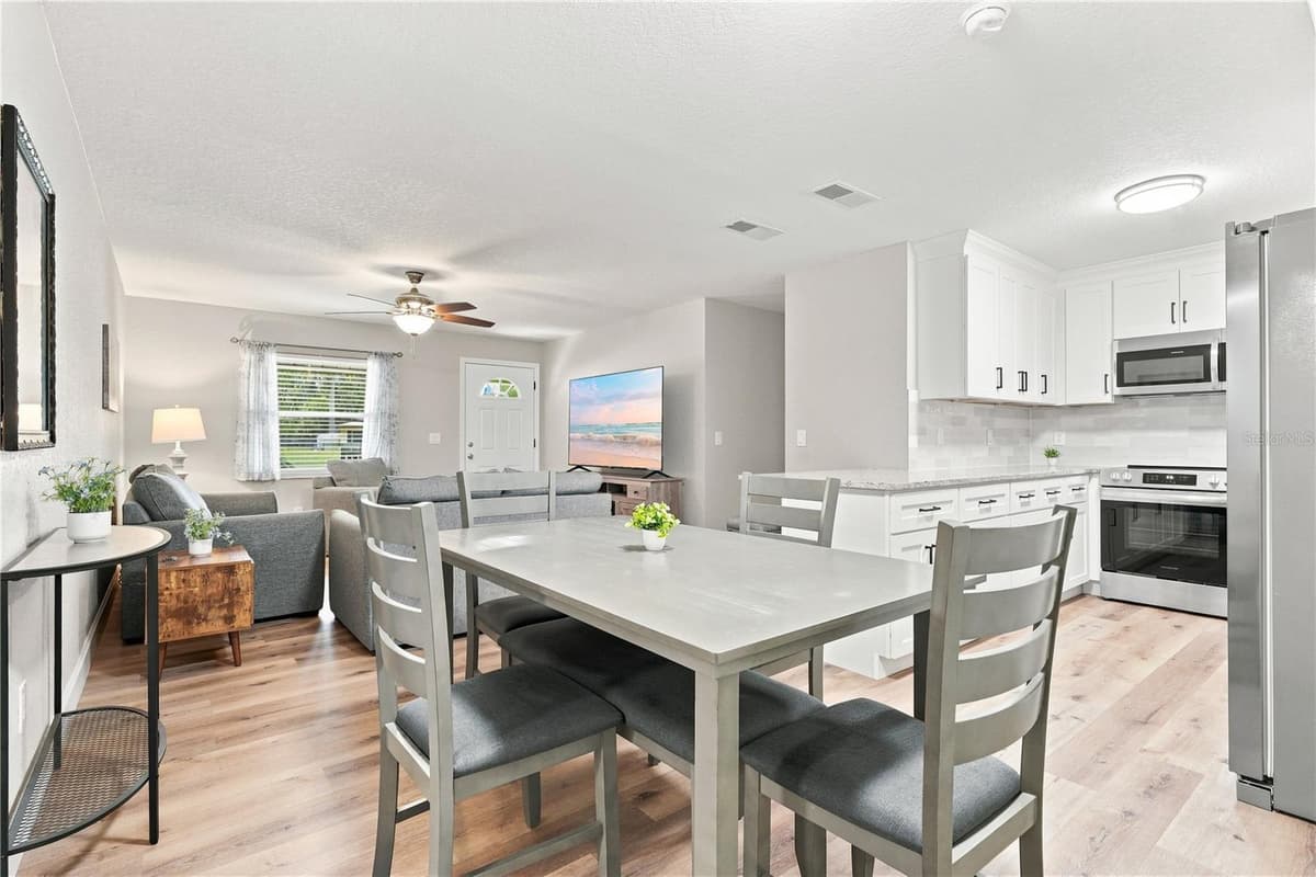 2120 TANGLEWOOD DRIVE — photo 17 of 43