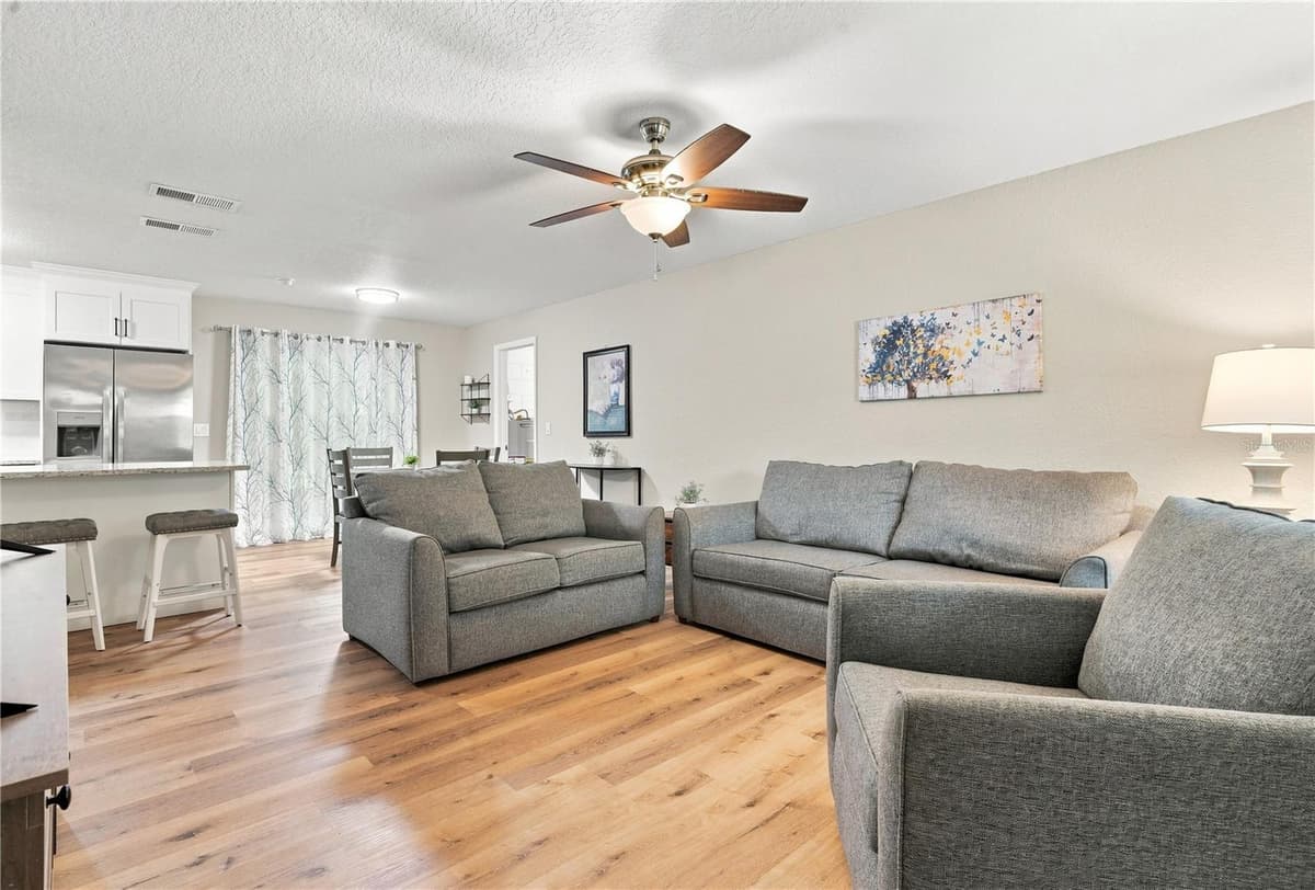 2120 TANGLEWOOD DRIVE — photo 7 of 43