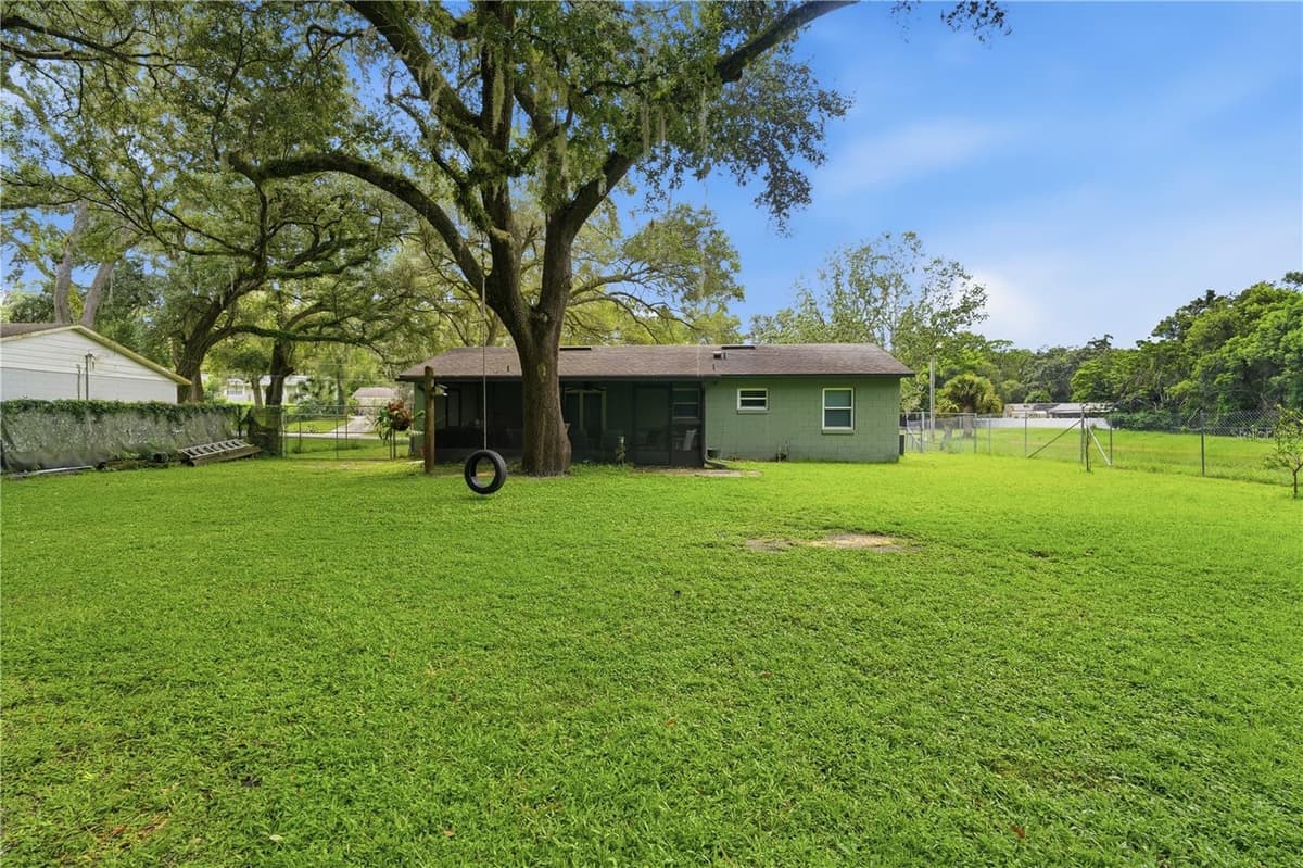 2120 TANGLEWOOD DRIVE — photo 34 of 43
