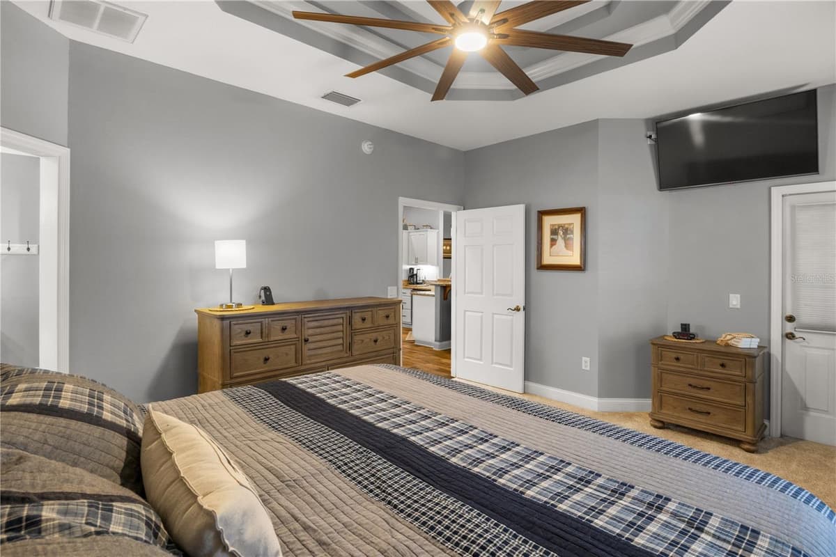651 HART LAKE DRIVE — photo 30 of 72