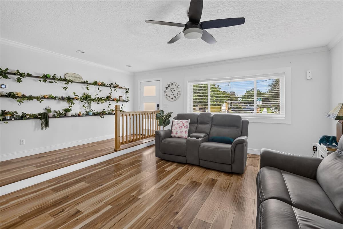 5316 HALYARD COURT — photo 6 of 28