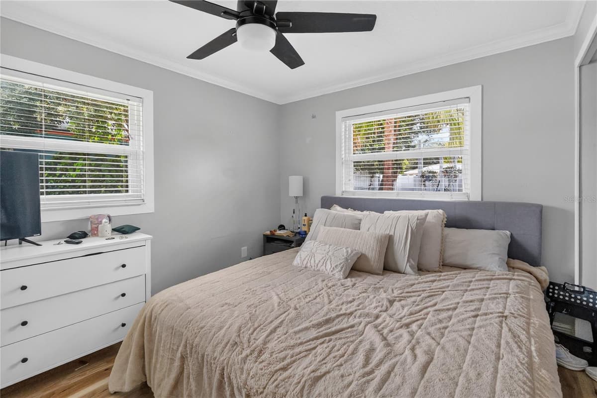 5316 HALYARD COURT — photo 14 of 28