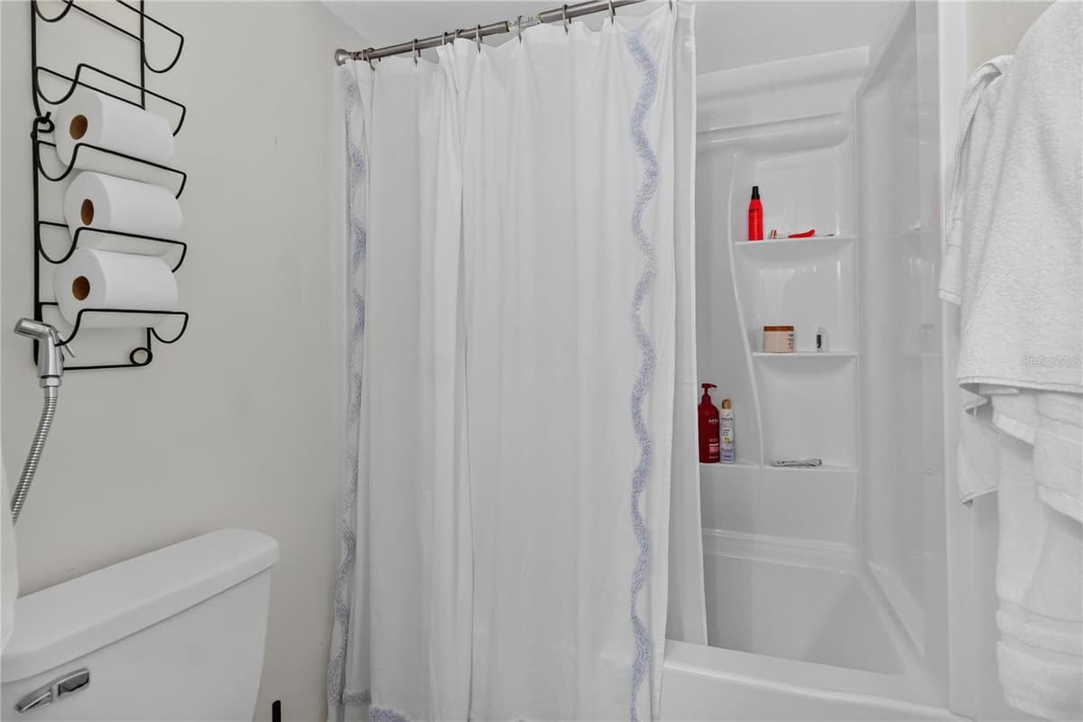 5316 HALYARD COURT — photo 16 of 28