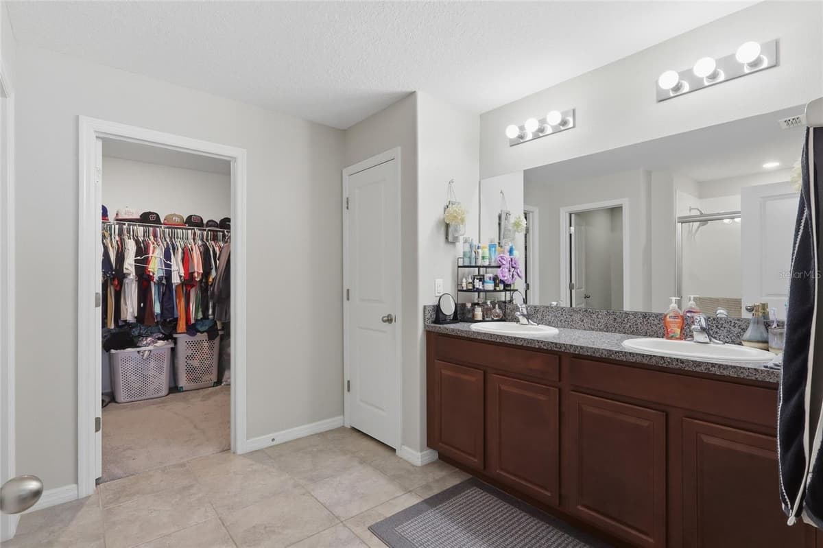 9626 SAGE CREEK DRIVE — photo 18 of 36