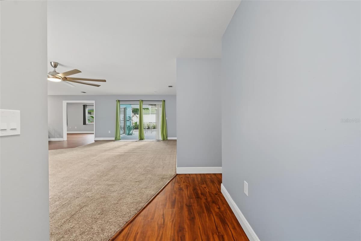 4607 SAWGRASS BOULEVARD — photo 10 of 66
