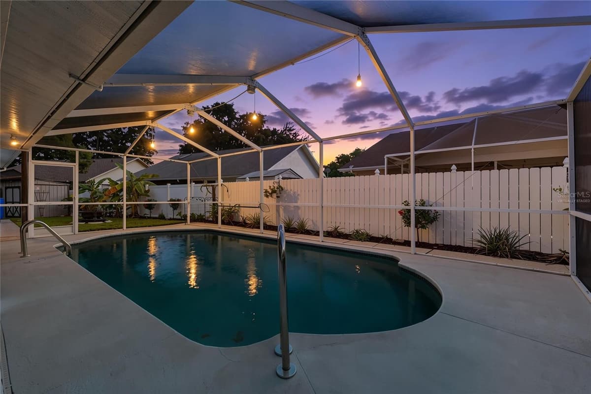 4607 SAWGRASS BOULEVARD — photo 2 of 66
