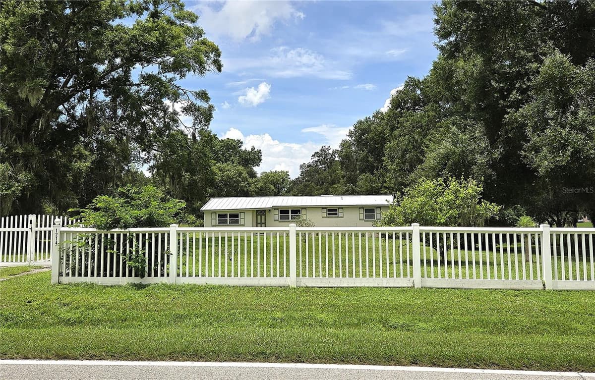 1214 JERRY SMITH ROAD — photo 10 of 50