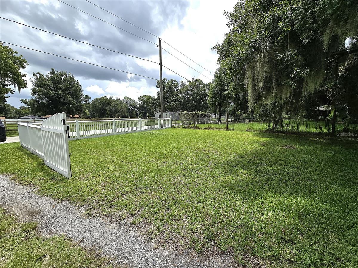 1214 JERRY SMITH ROAD — photo 7 of 50