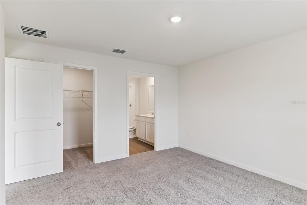 141 HEIRLOOM DRIVE — photo 15 of 24