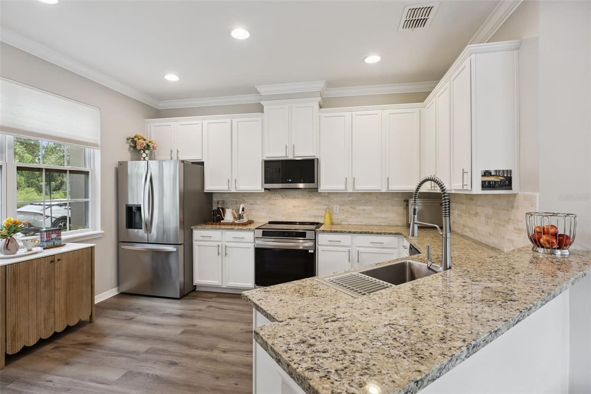 12303 LANGSTAFF DRIVE — photo 14 of 45