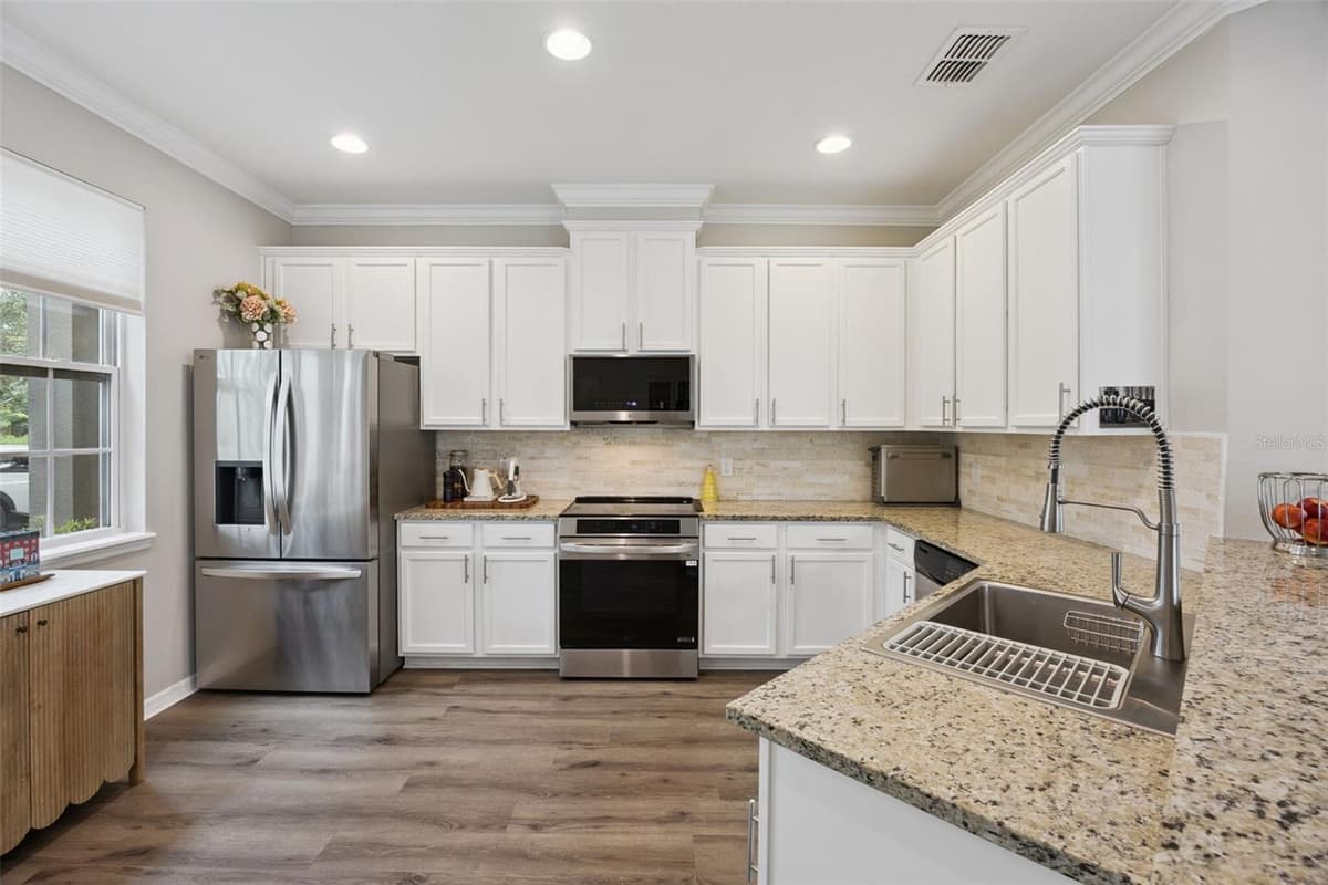 12303 LANGSTAFF DRIVE — photo 12 of 45