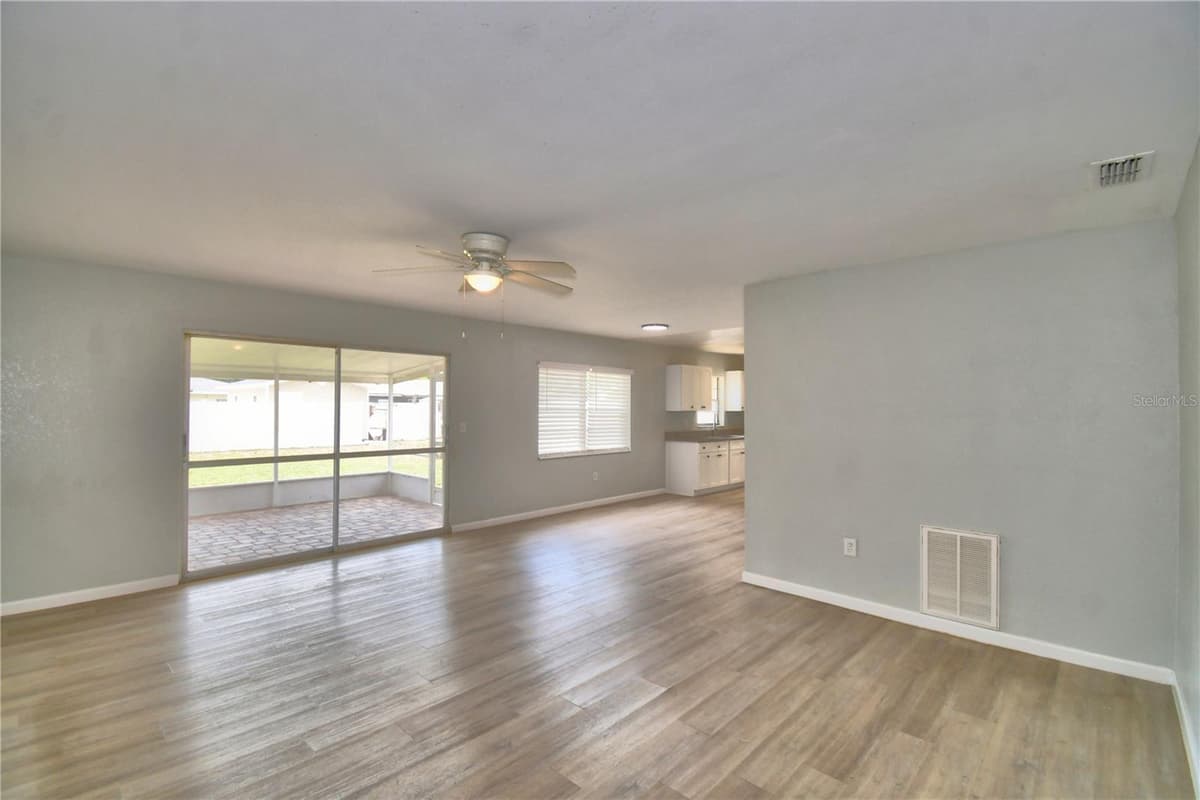 105 BYRON PLACE — photo 3 of 59